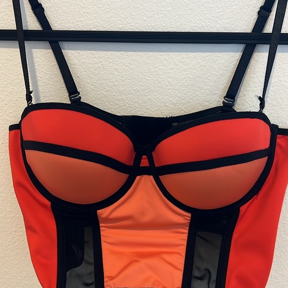 Bebe corset top medium - Picture 2 of 11